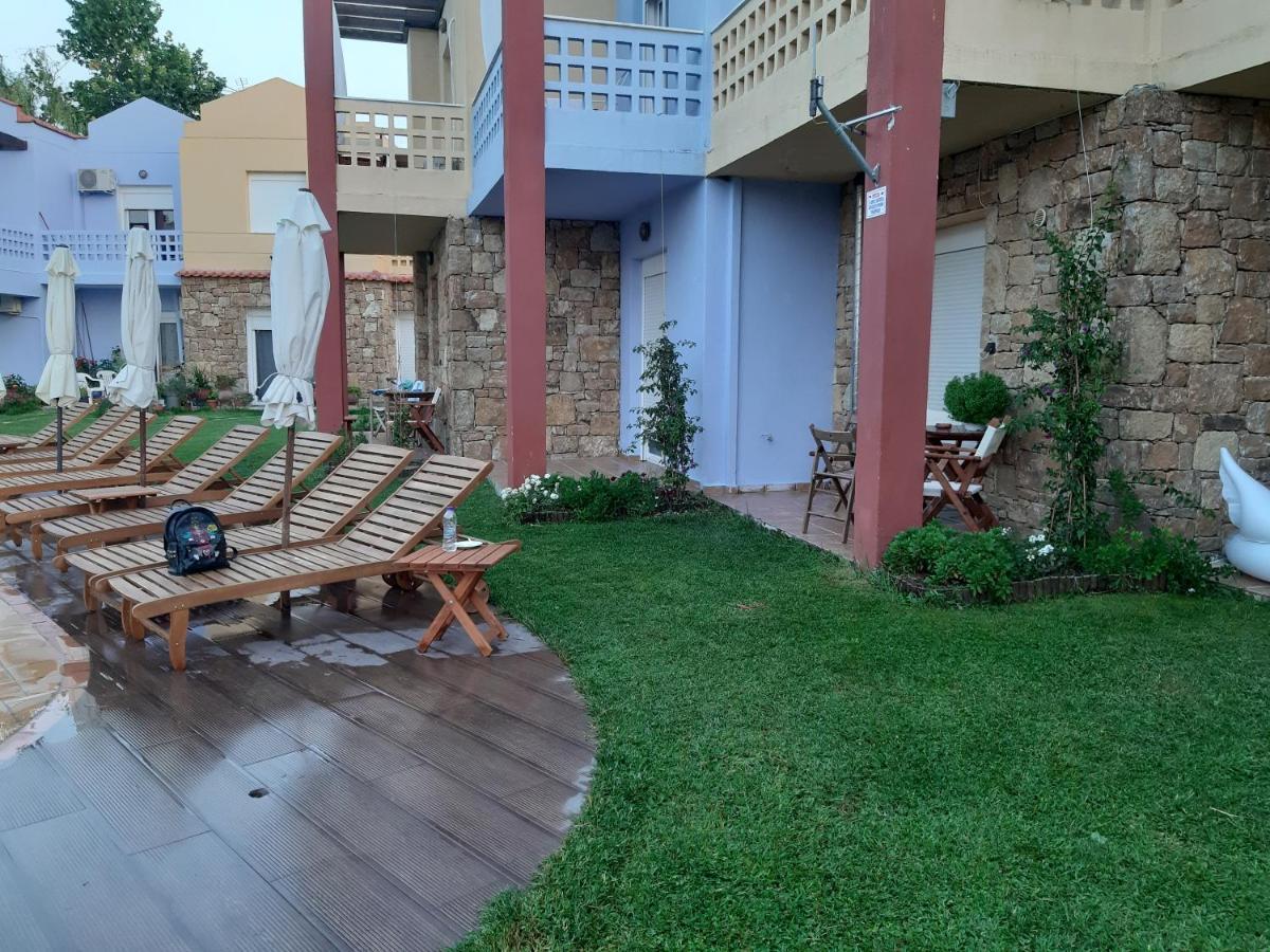 Ydna Family Hotel Apartments Посиди Экстерьер фото